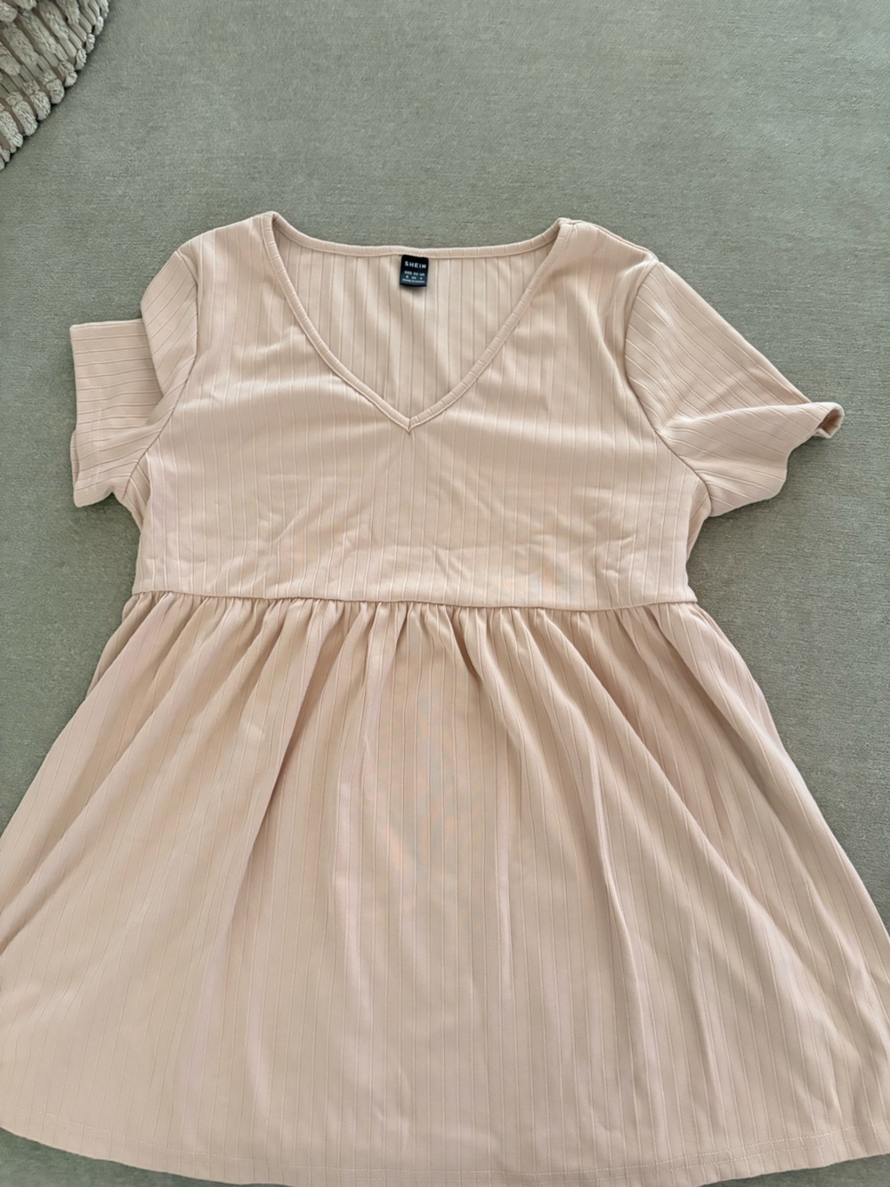 Set of 7 short sleeve MATERNITY shirts!